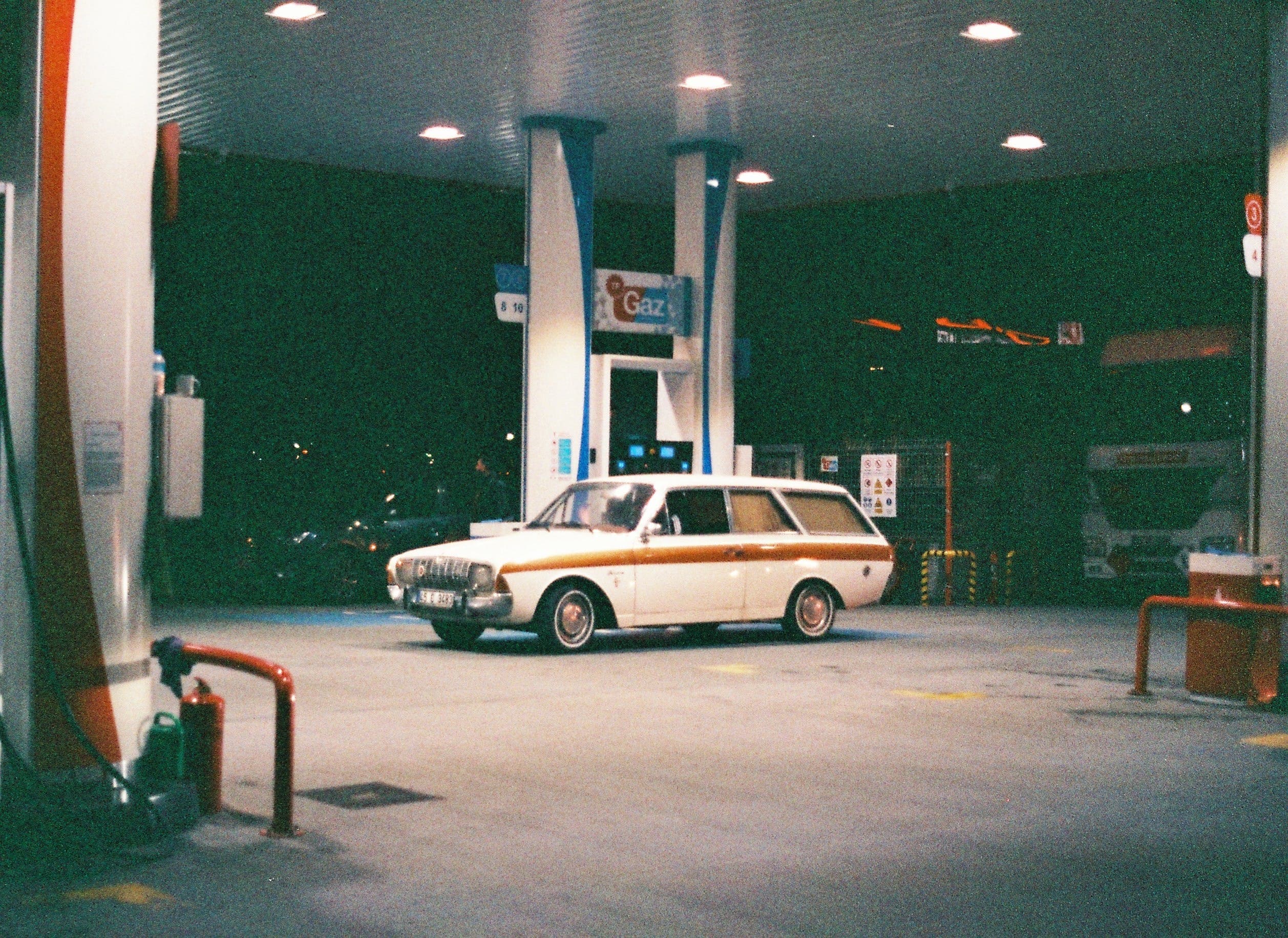 How to open a Gas Station: A Comprehensive Guide